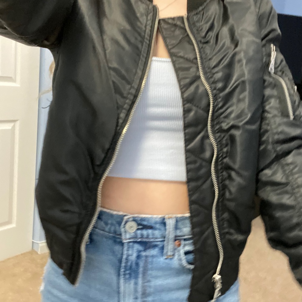 black bomber jacket - Picture 2 of 3
